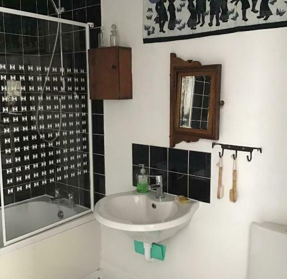 Gallery Flat