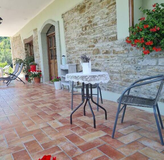 فندق Agriturismo Il Noce D Oro
