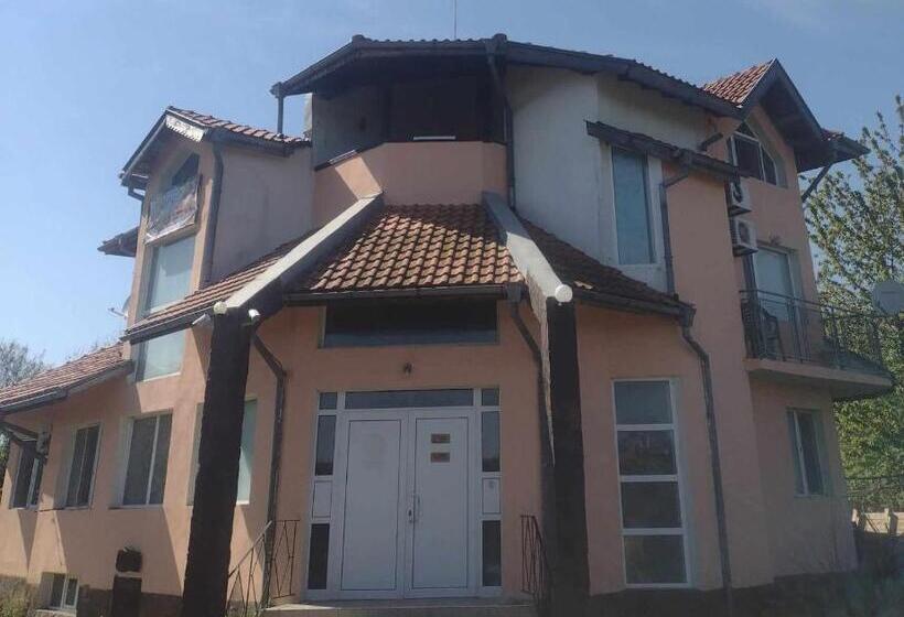 پانسیون Guest House Plamena