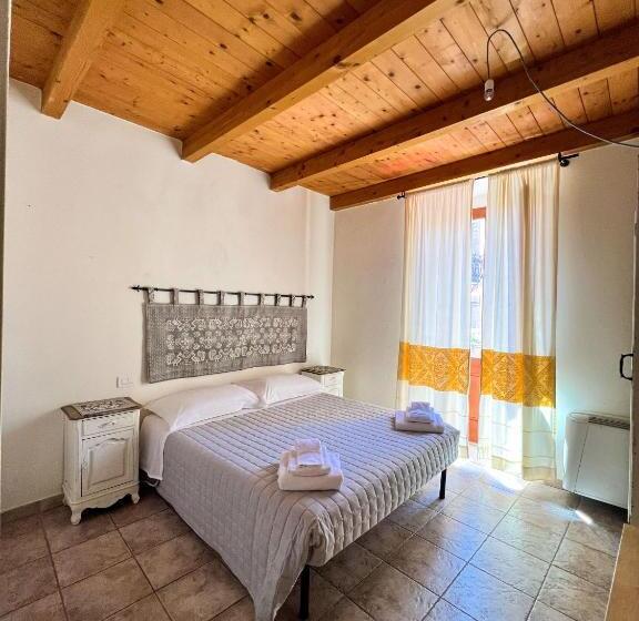 بنسيون La Vecchia Torre