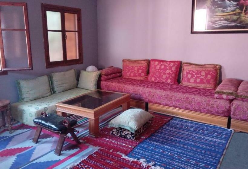 تختخواب و صبحانه Palmtree