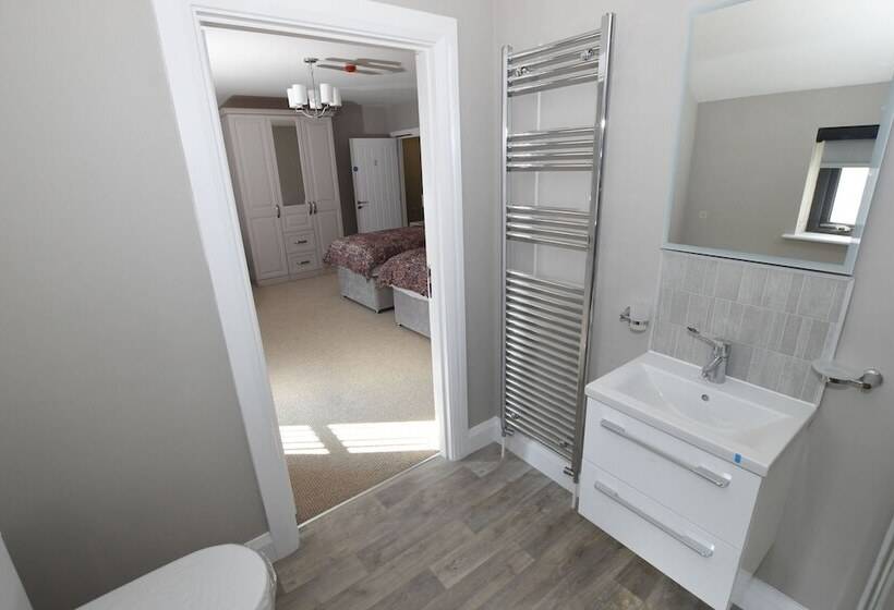 Homestead Hillsborough Guest Rooms