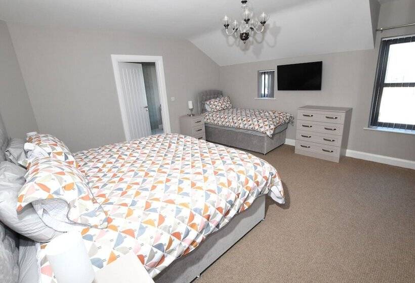 Homestead Hillsborough Guest Rooms