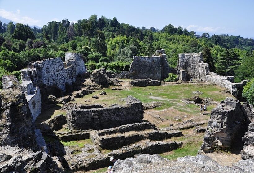 هتل Miramare Magnetic Beach