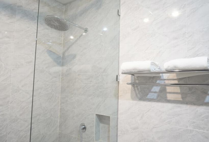 هتل Rylich Panorama