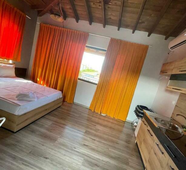 Studio 8 Arapya