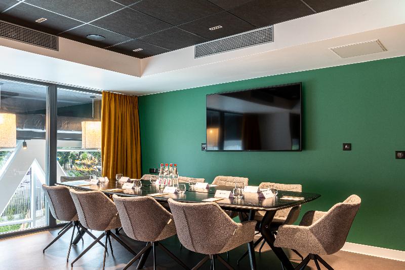 هتل Best Western Mtreize Paris Asnieres
