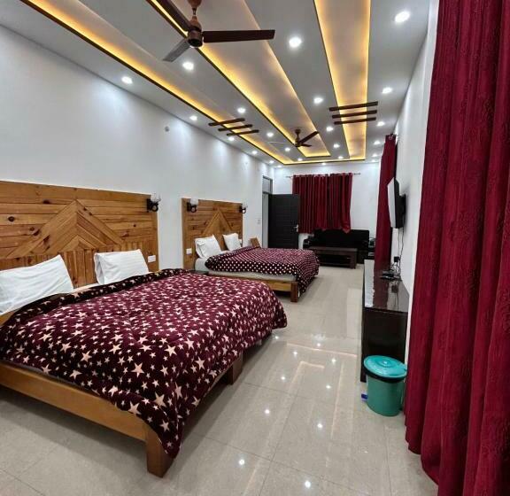 فندق Himalayan Foxhole