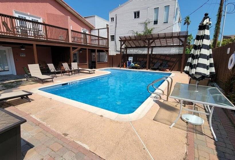 Campeche Triplex Unit A