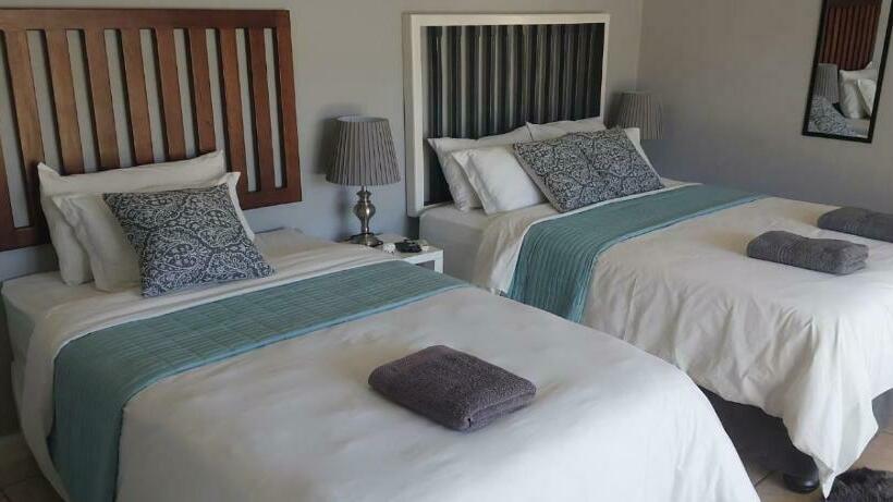 بنسيون Victoria Oaks Beaufort West Guesthouse