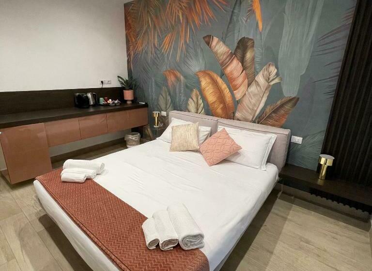 تختخواب و صبحانه Namuri Luxury Rooms