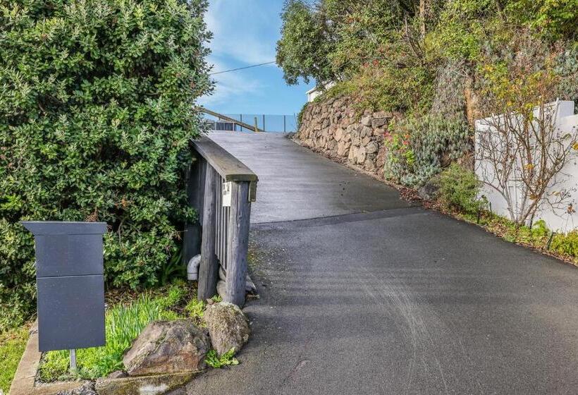 Gatehouse On The Bay   Christchurch Holiday Unit