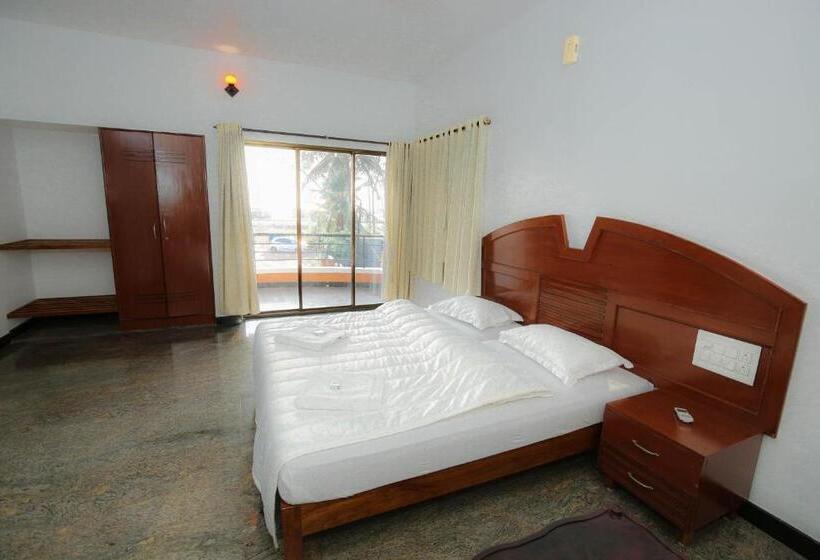 酒店 Saikushi Beach Resort