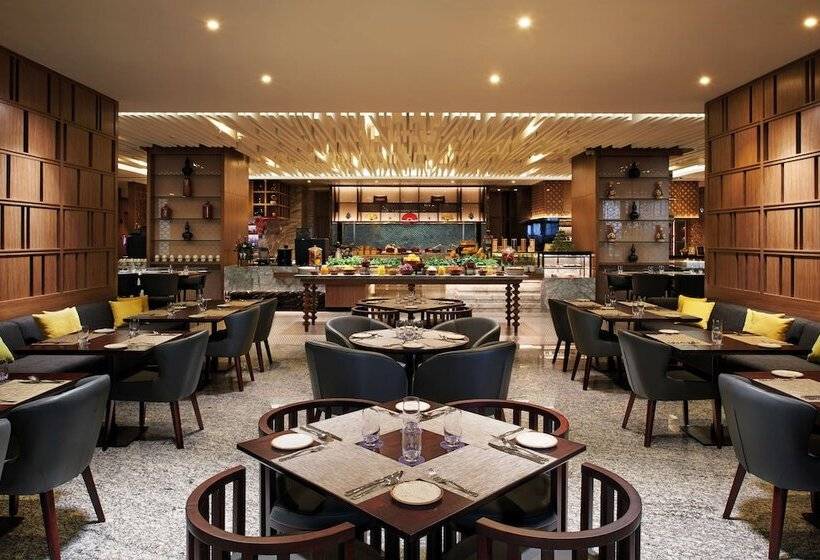 هتل Doubletree By Hilton Shah Alam I City