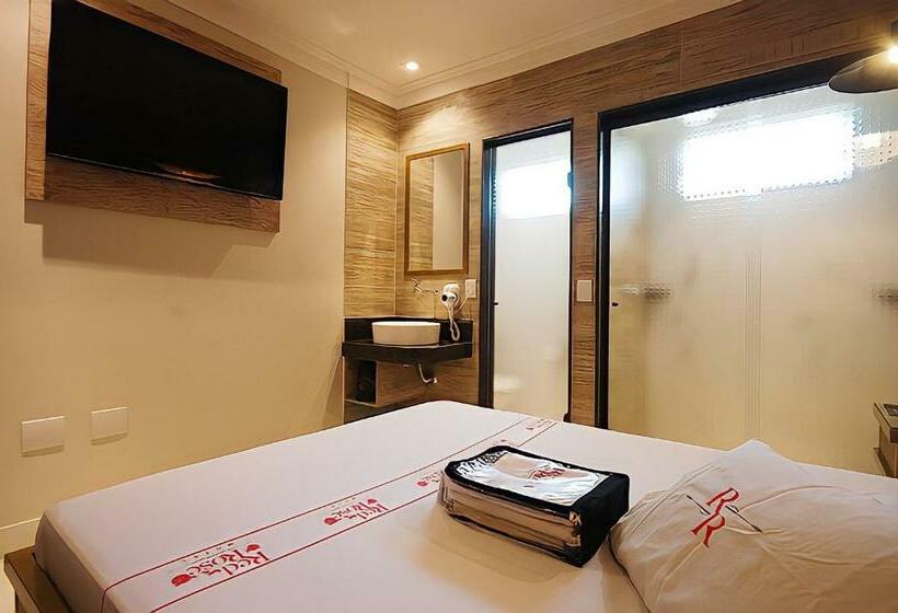 Red Rose Motel &