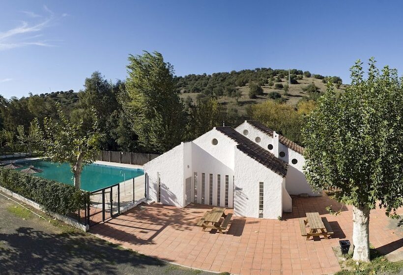 Albergue Inturjoven El Bosque   Hostel