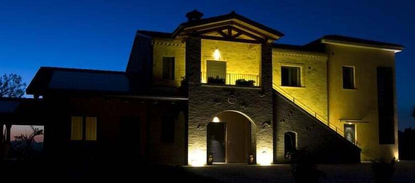 مبيت وإفطار Agriturismo Il Falco