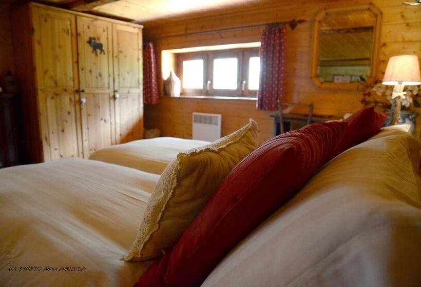 مبيت وإفطار Chalet Dei Fiori   & Apartment