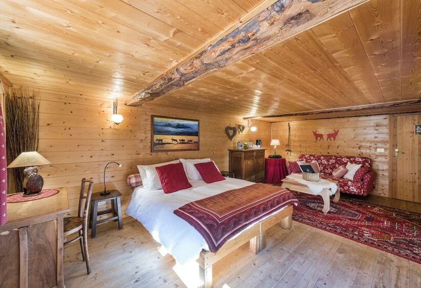 مبيت وإفطار Chalet Dei Fiori   & Apartment