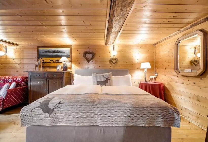 مبيت وإفطار Chalet Dei Fiori   & Apartment