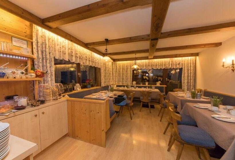 住宿加早餐  Pension Hauser