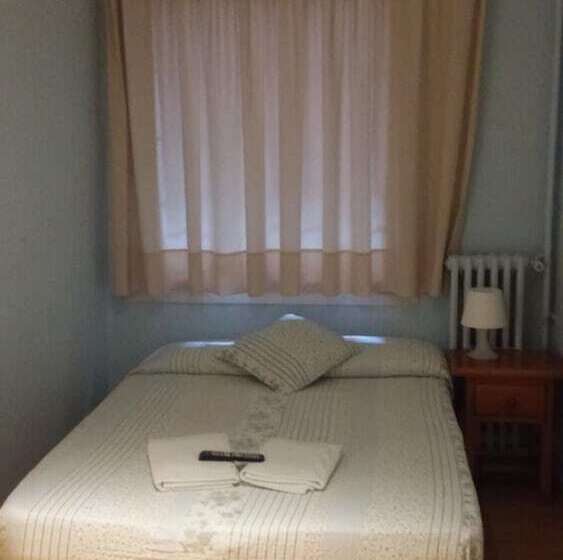Hostal Porta De Nuria