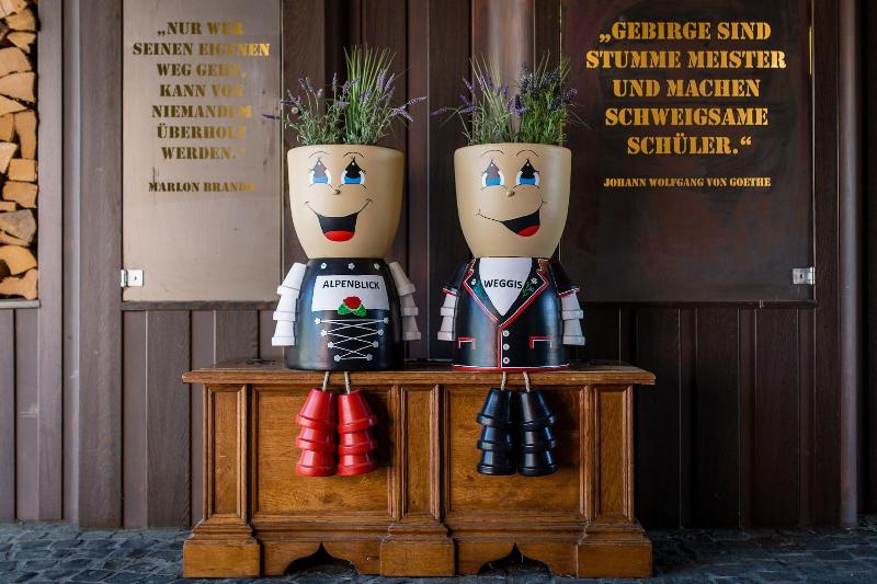 فندق Alpenblick Weggis   Panorama & Alpen Chic