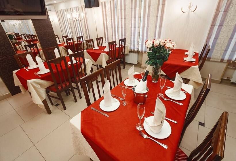 בית מלון כפרי Amaks Polyarnaya Zvezda