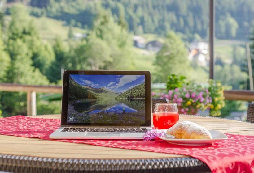 فندق Baita Velon