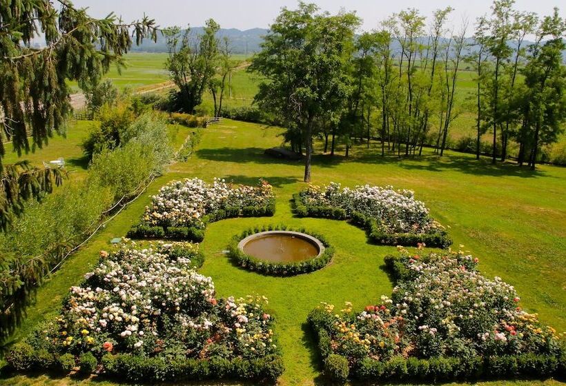 فندق Borgo Ramezzana Country House
