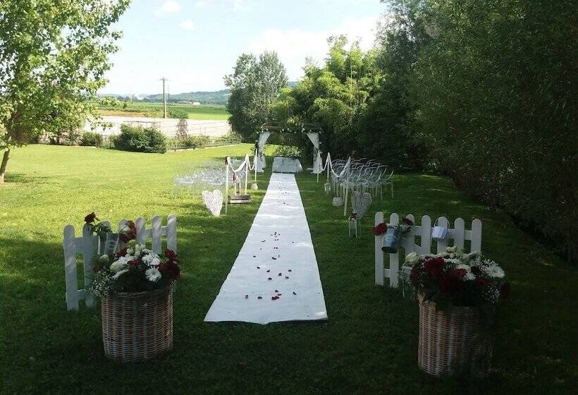 فندق Borgo Ramezzana Country House