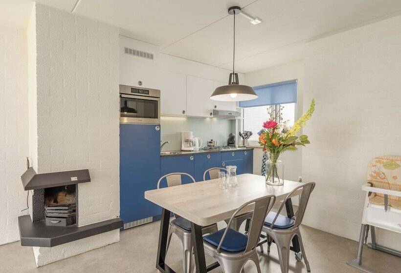 هتل Center Parcs Zandvoort Beach