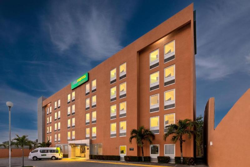 בית מלון כפרי City Express Junior By Marriott Veracruz Aeropuerto