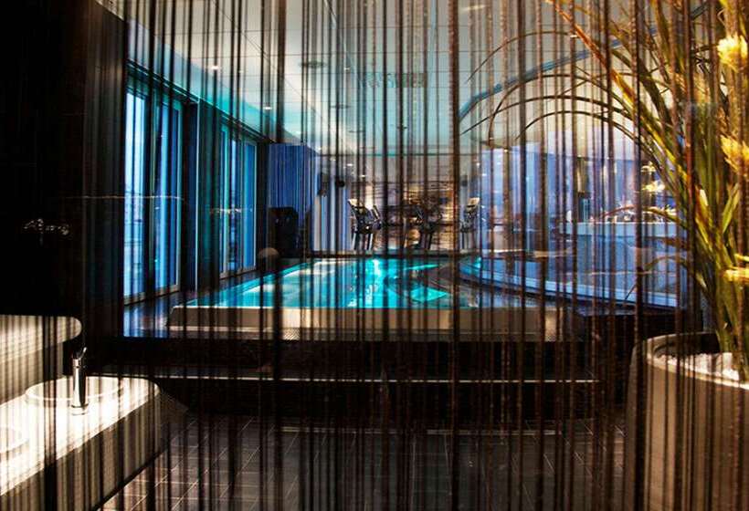 Clarion Hotel Sense