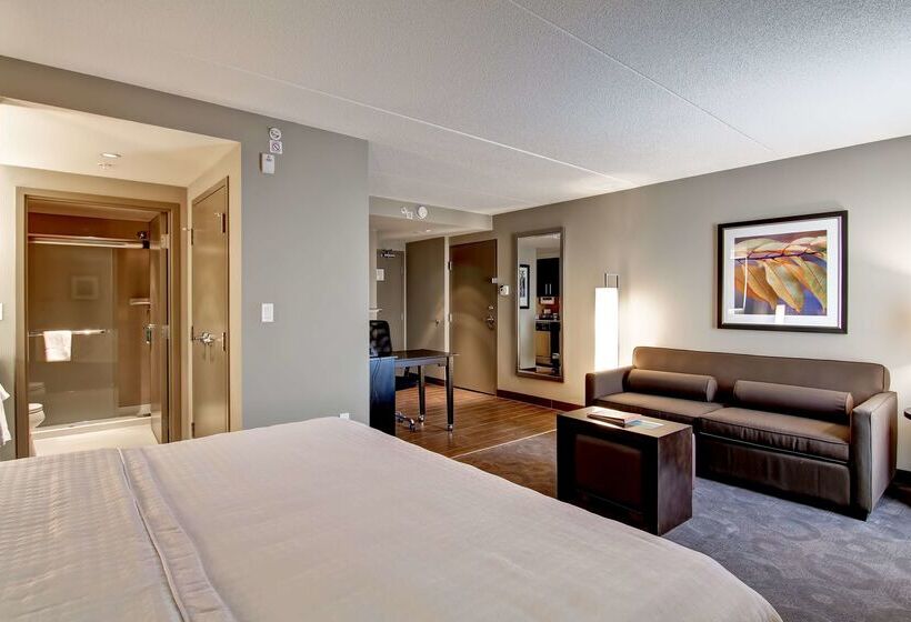 هتل Homewood Suites Ajax, Ontario, Canada