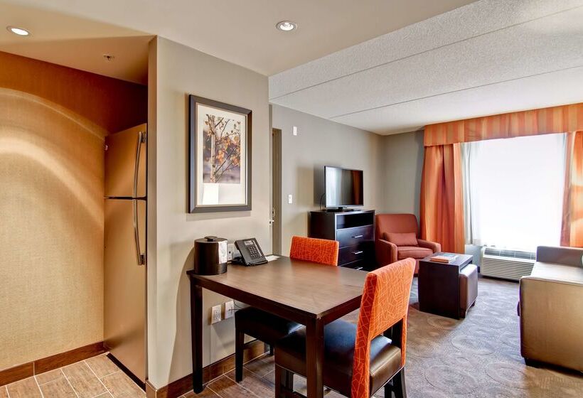 هتل Homewood Suites Ajax, Ontario, Canada