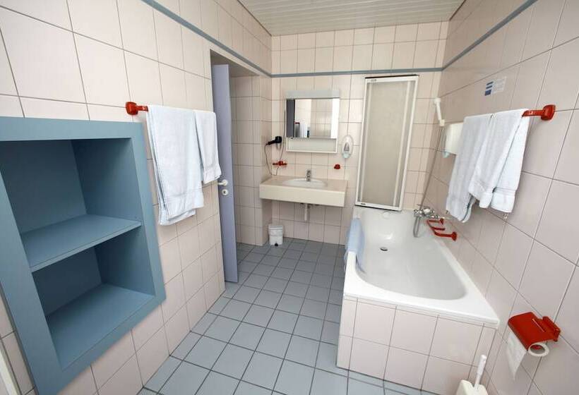 فندق Hôtel Du Port   Free Parking   Breakfast Included