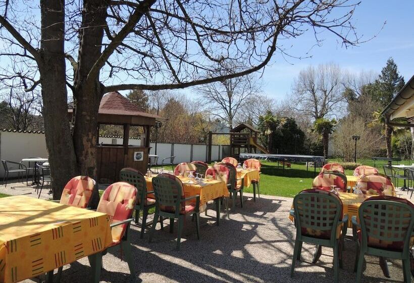 فندق Hôtel Du Port   Free Parking   Breakfast Included