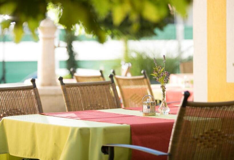 ホテル Restaurant Schachenwald