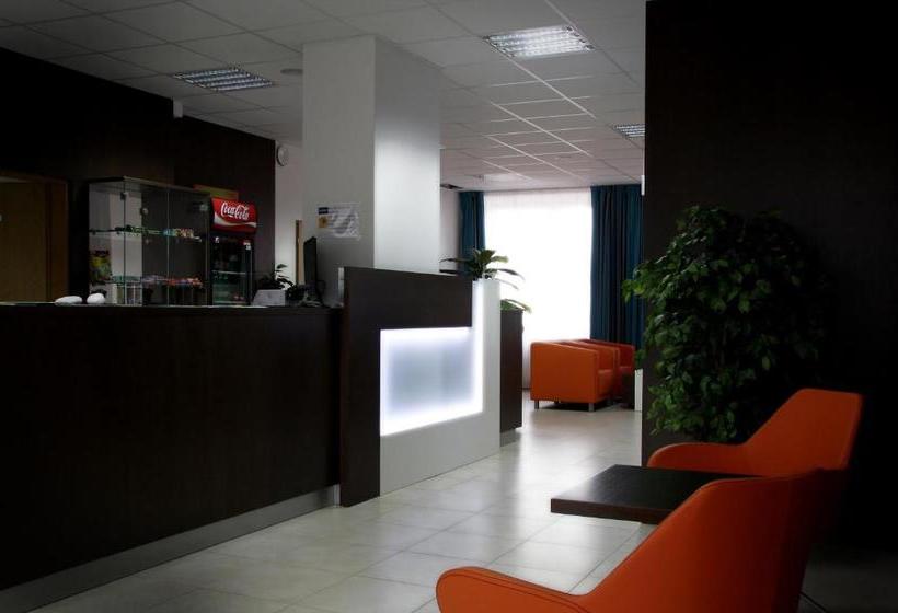 בית מלון כפרי Sport Relax Centrum Bors Club