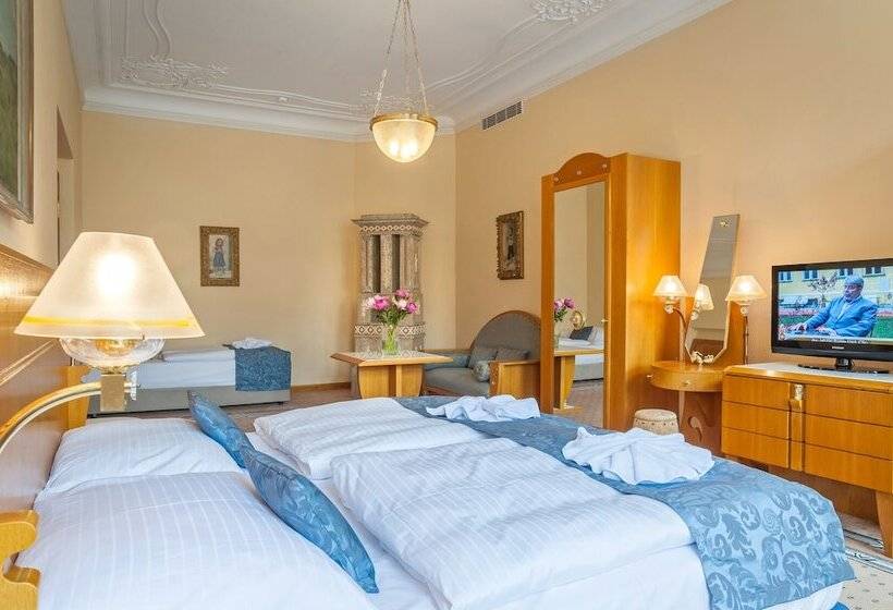 Отель Three Lilies Inkl Aquaforum