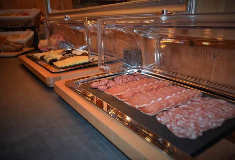 ペンション Gasthaus Alpina