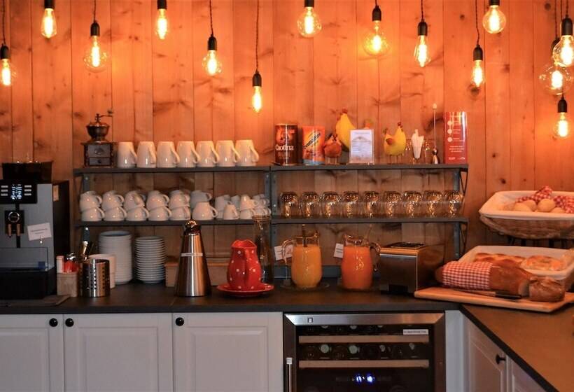 ペンション Gasthaus Alpina