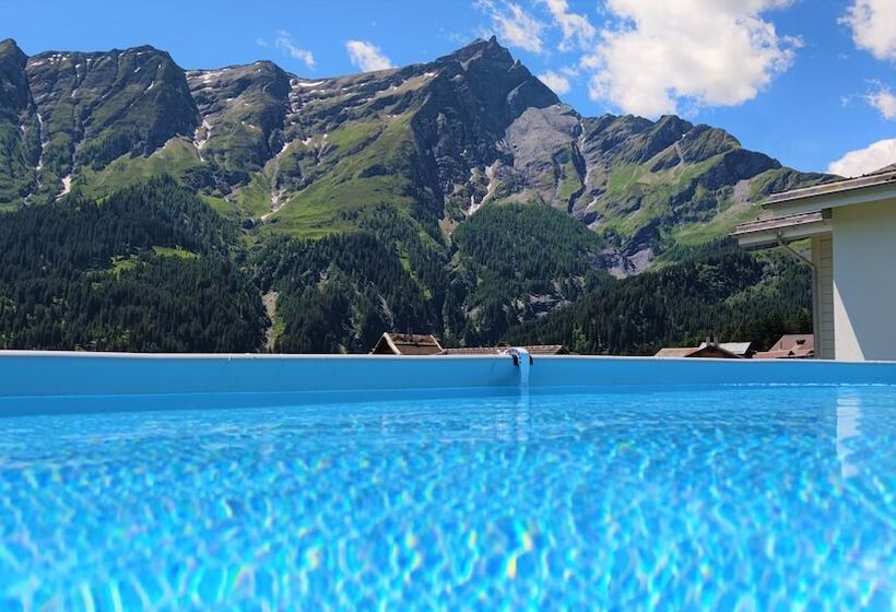 ペンション Gasthaus Alpina