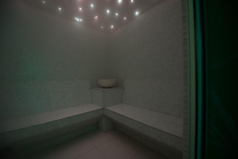 T Ami Hotel Resort Spa