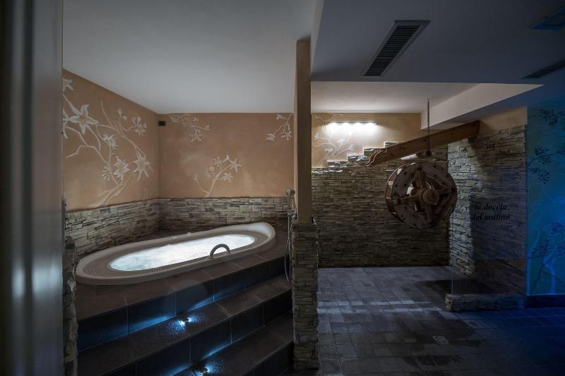 T Ami Hotel Resort Spa