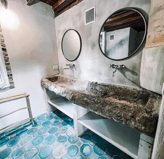 Mas Du Dragon   8 Personnes  Jacuzzi Piscine Chaufée