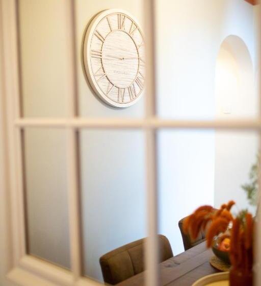 Logan House, Modern And Spacious Townhouse Close To City Centre