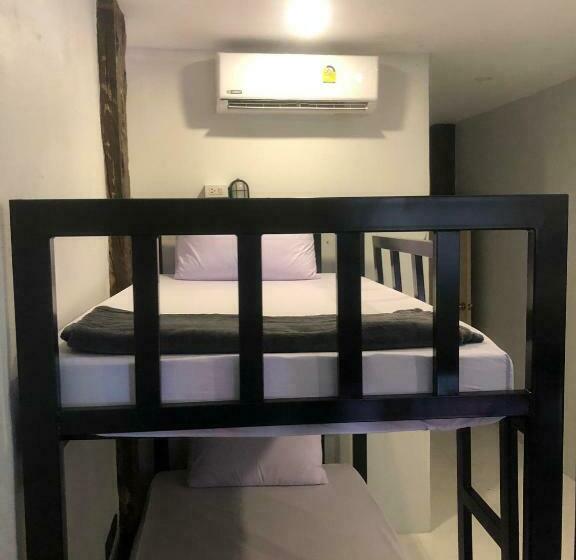 فندق صغير Social Quarters