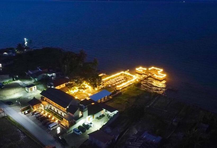 هتل Damar Toba